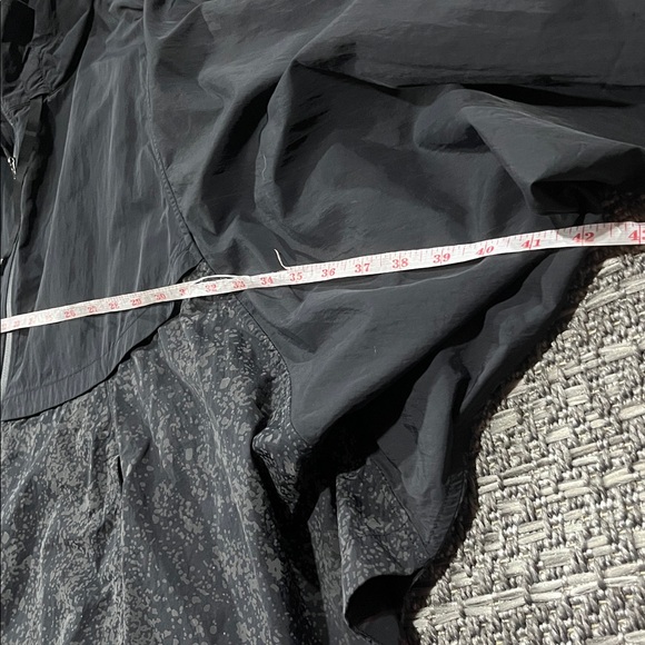 Lululemon x SoulCycle | Ride & Reflect Jacket - Picture 16 of 16